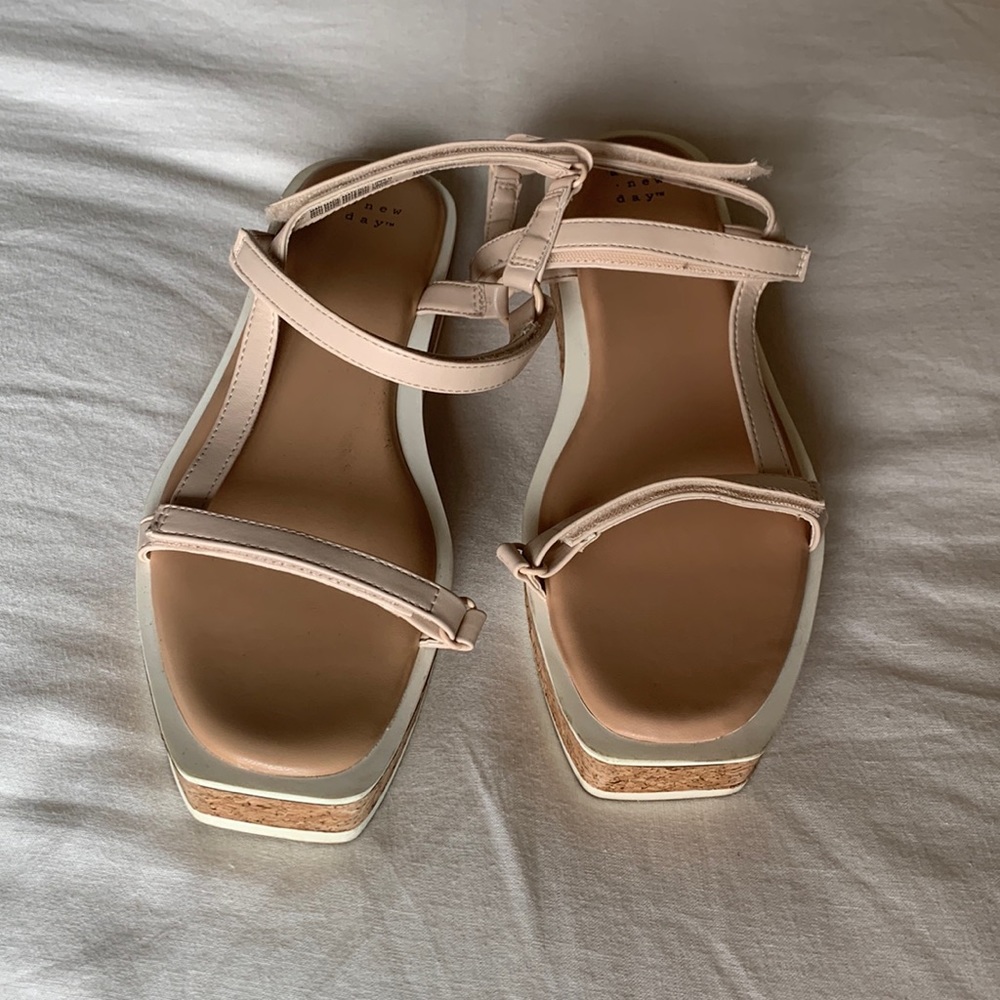 Sandals - Picture 2 of 3